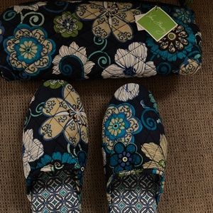 Vintage Vera Bradley women’s house slippers with travel case